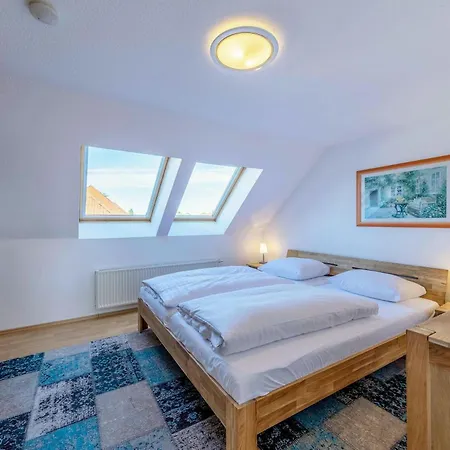 Seeblick - Mit Ausblick Auf Den Yachthafen Apartment *