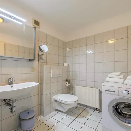 Seeblick - Mit Ausblick Auf Den Yachthafen *